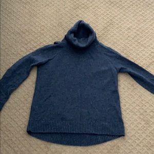Wool turtle necklace sweater